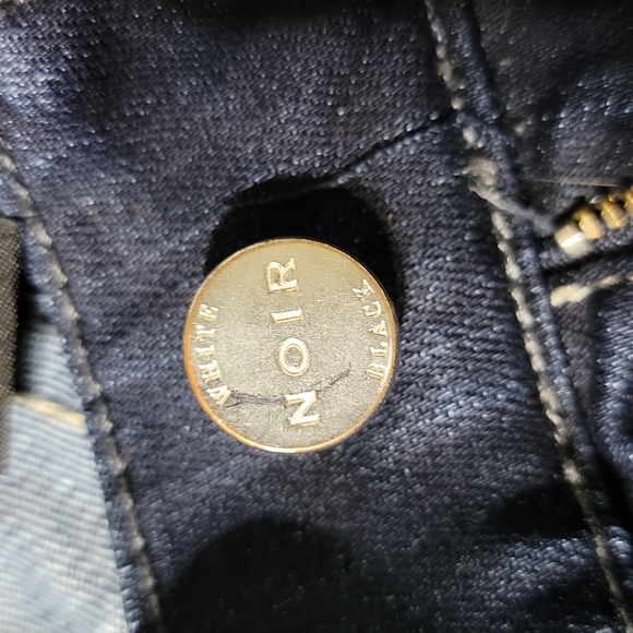 WHBM Dark Blue Crop Jeans w/Rhinestones on Back Pockets Women's Size 14 - Picture 10 of 15